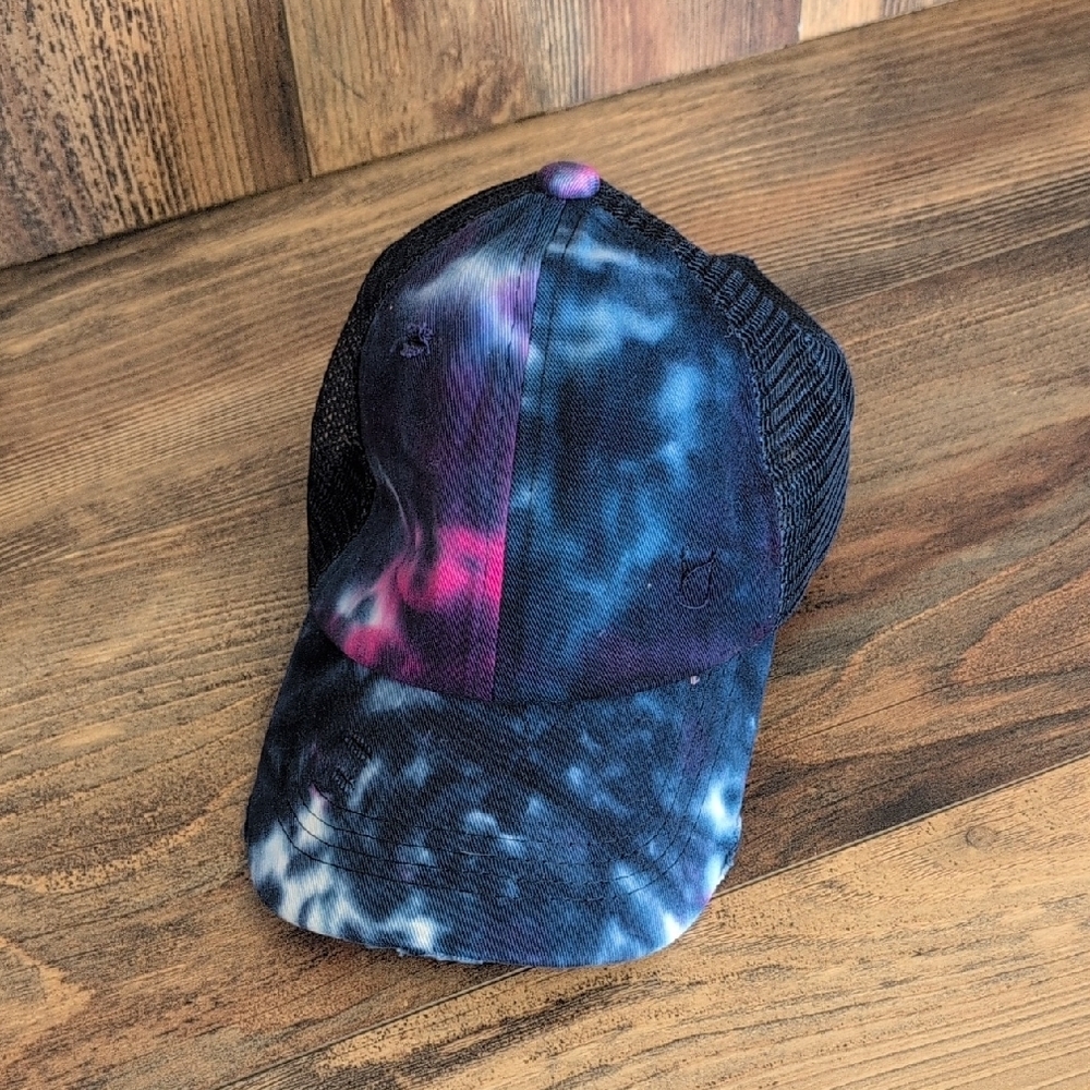 C.C. Kids Tie Dye Criss Cross Ponytail Bun Mesh Cap